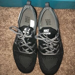 Nike focus flyknit shoes